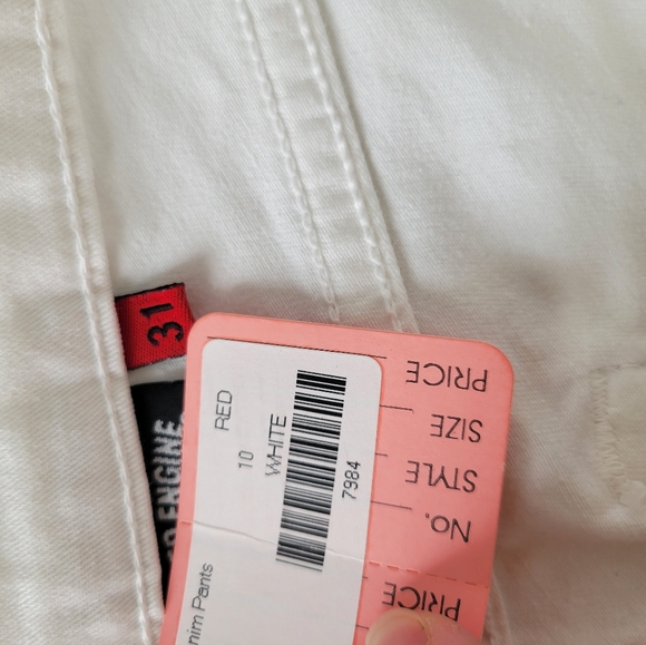 NWT Red Engine white flared boot cut jeans size 31 size 10 - Picture 9 of 11